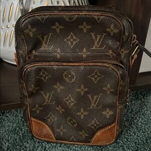 Louis Vuitton Monogram Crossbody